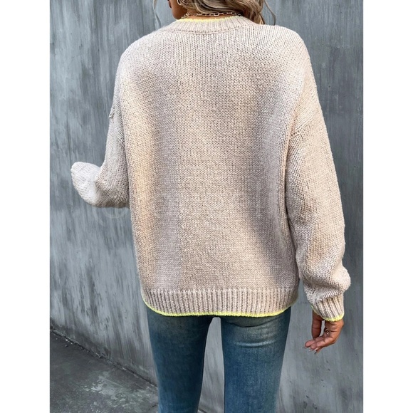 V-Neck Beige Pullover Knit Sweater Yellow Contrast Trim - Picture 6 of 12